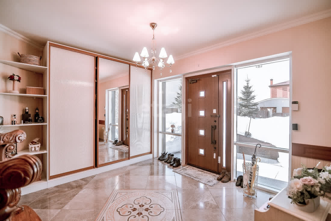 Аренда дома, 267.4м <sup>2</sup>, Южно-Сахалинск, Сахалинская область,  