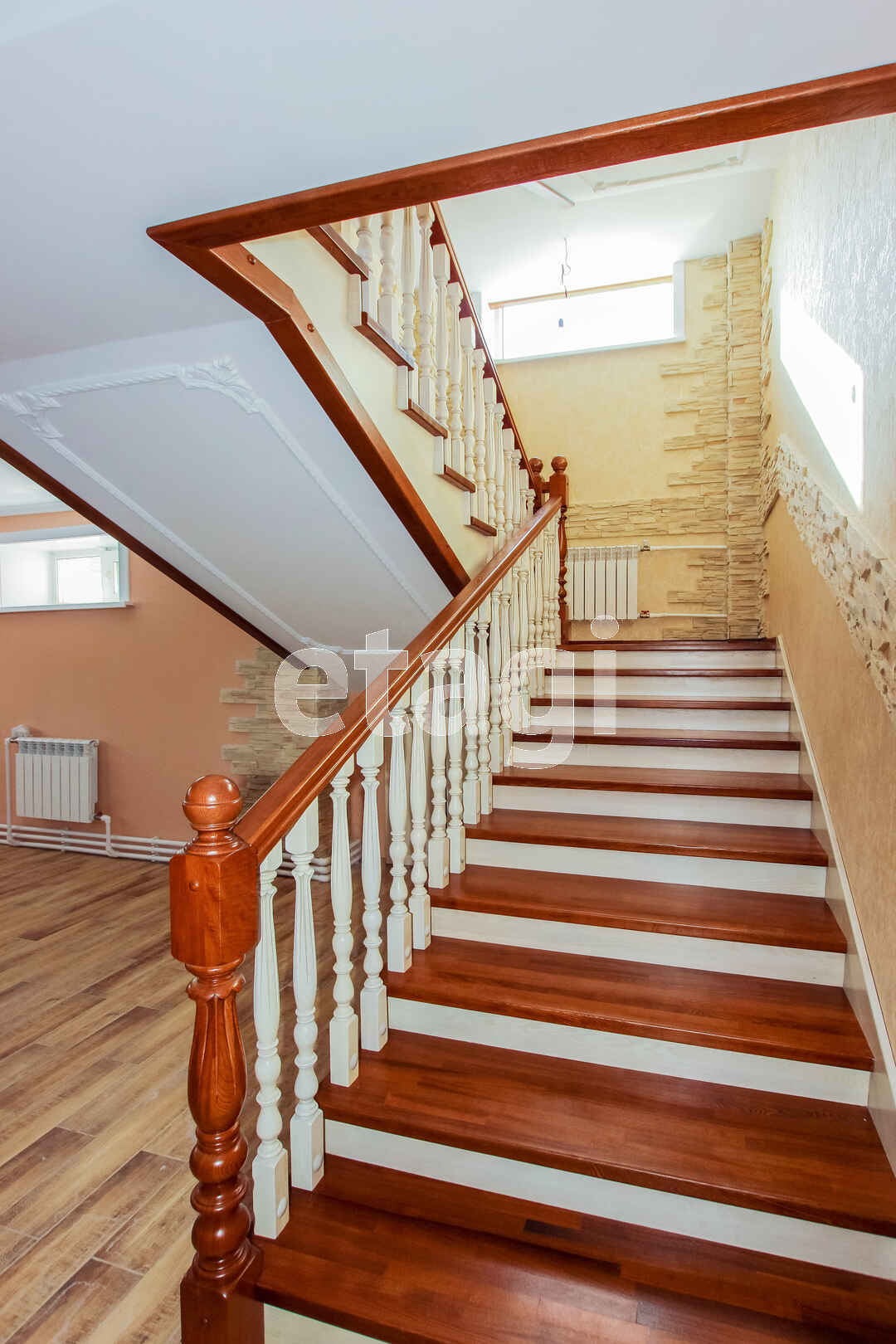 Продажа дома, 272м <sup>2</sup>, 7 сот., Улан-Удэ, Республика Бурятия,  Железнодорожный