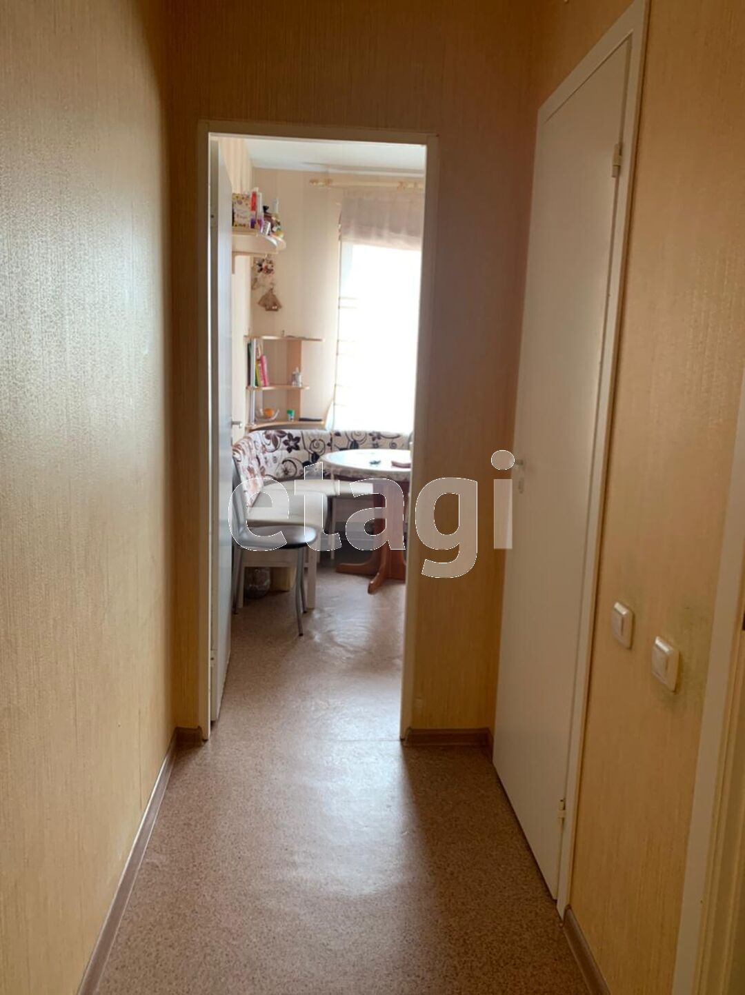 Продажа 4-комнатной квартиры, Южно-Сахалинск, Сахалинская область,  Южно-Сахалинск