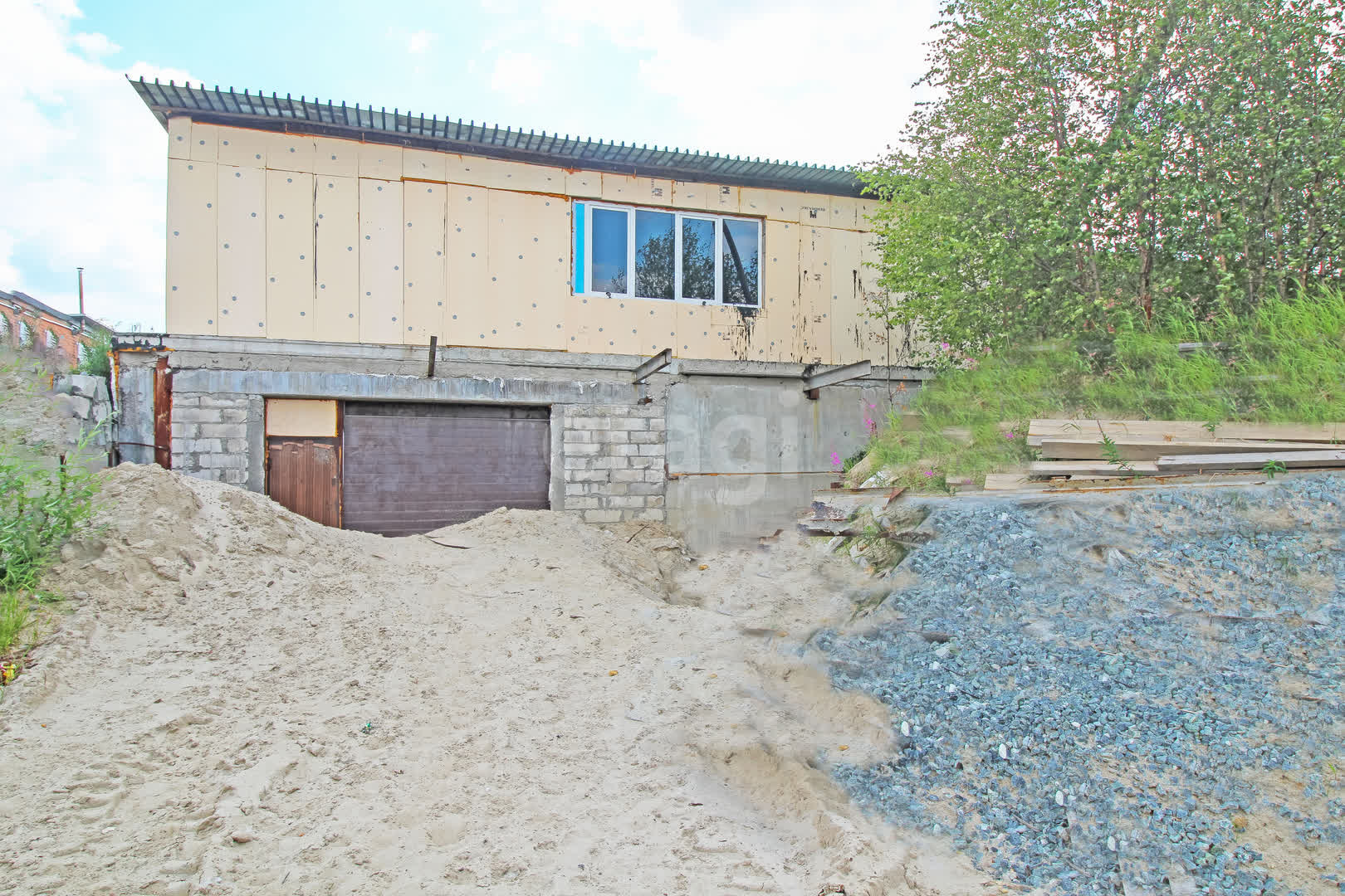 Аренда коммерческой недвижимости, 180м <sup>2</sup>, Новый Уренгой, Ямало-Ненецкий АО,  Новый Уренгой