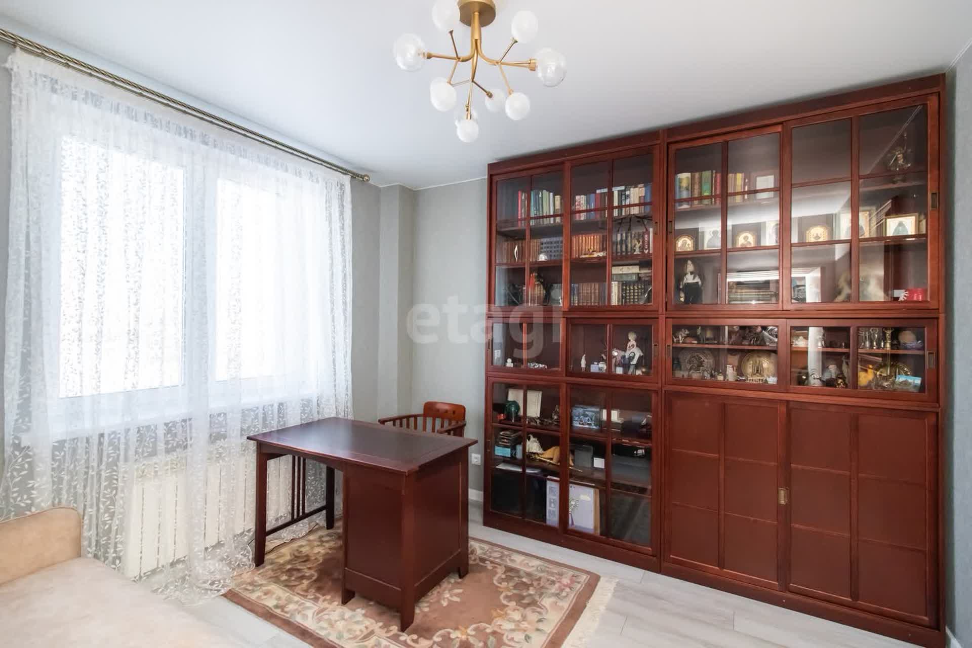 Продажа 2-комнатной квартиры, Ханты-Мансийск, Ханты-Мансийский автономный округ,  Ханты-Мансийск
