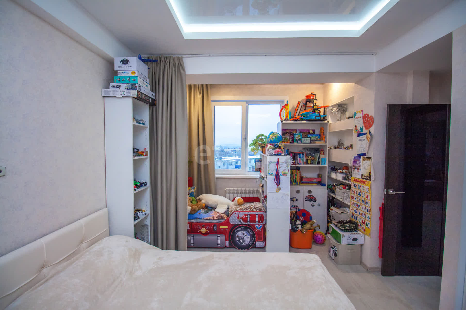 Продажа 2-комнатной квартиры, Южно-Сахалинск, Сахалинская область,  Южно-Сахалинск