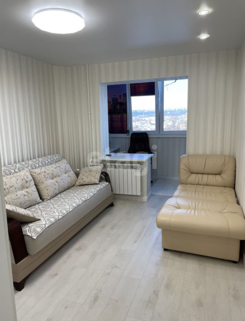 Продажа 4-комнатной квартиры, Южно-Сахалинск, Сахалинская область,  Южно-Сахалинск