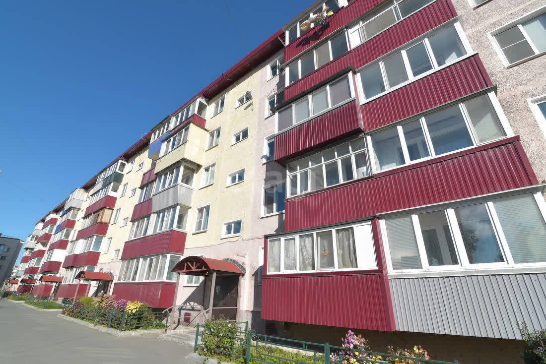 Продажа 4-комнатной квартиры, Южно-Сахалинск, Сахалинская область,  Южно-Сахалинск