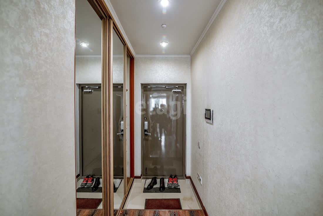 Продажа 3-комнатной квартиры, Южно-Сахалинск, Сахалинская область,  Южно-Сахалинск