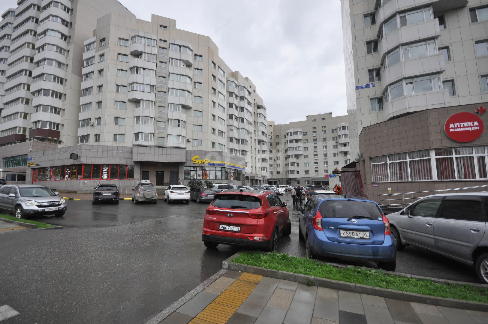 Продажа 3-комнатной квартиры, Южно-Сахалинск, Сахалинская область,  Южно-Сахалинск