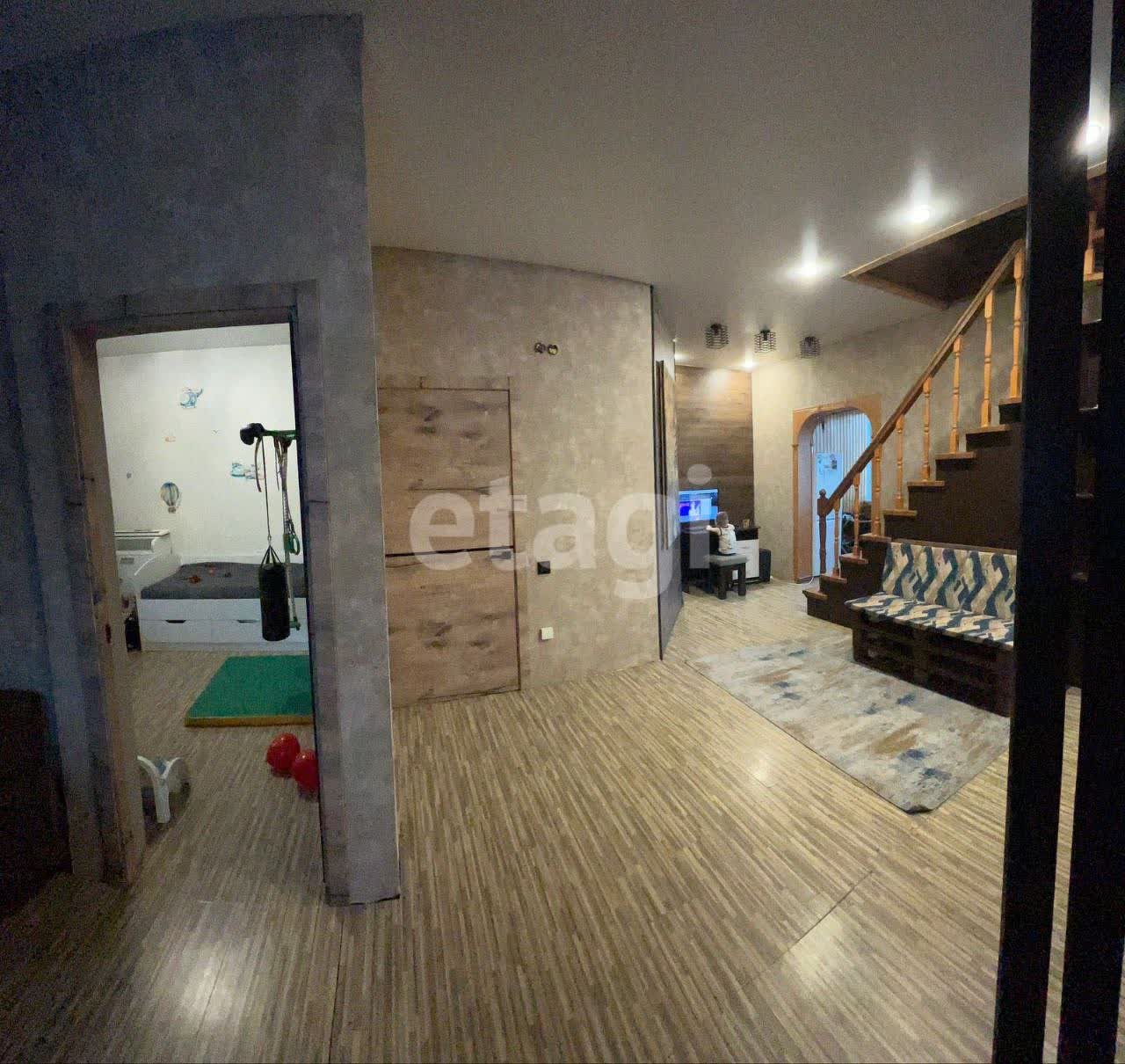 Продажа дома, 153м <sup>2</sup>, 10 сот., Улан-Удэ, Республика Бурятия,  Тарбагатайский