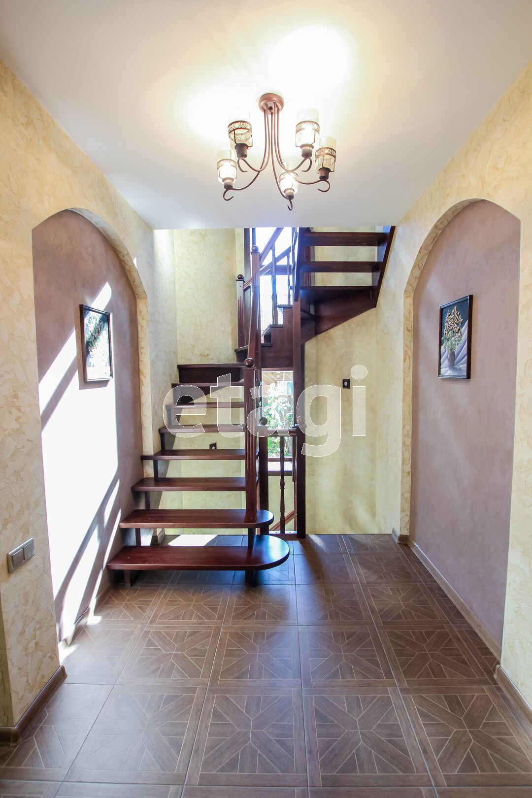 Продажа дома, 300м <sup>2</sup>, 9 сот., Улан-Удэ, Республика Бурятия,  Железнодорожный