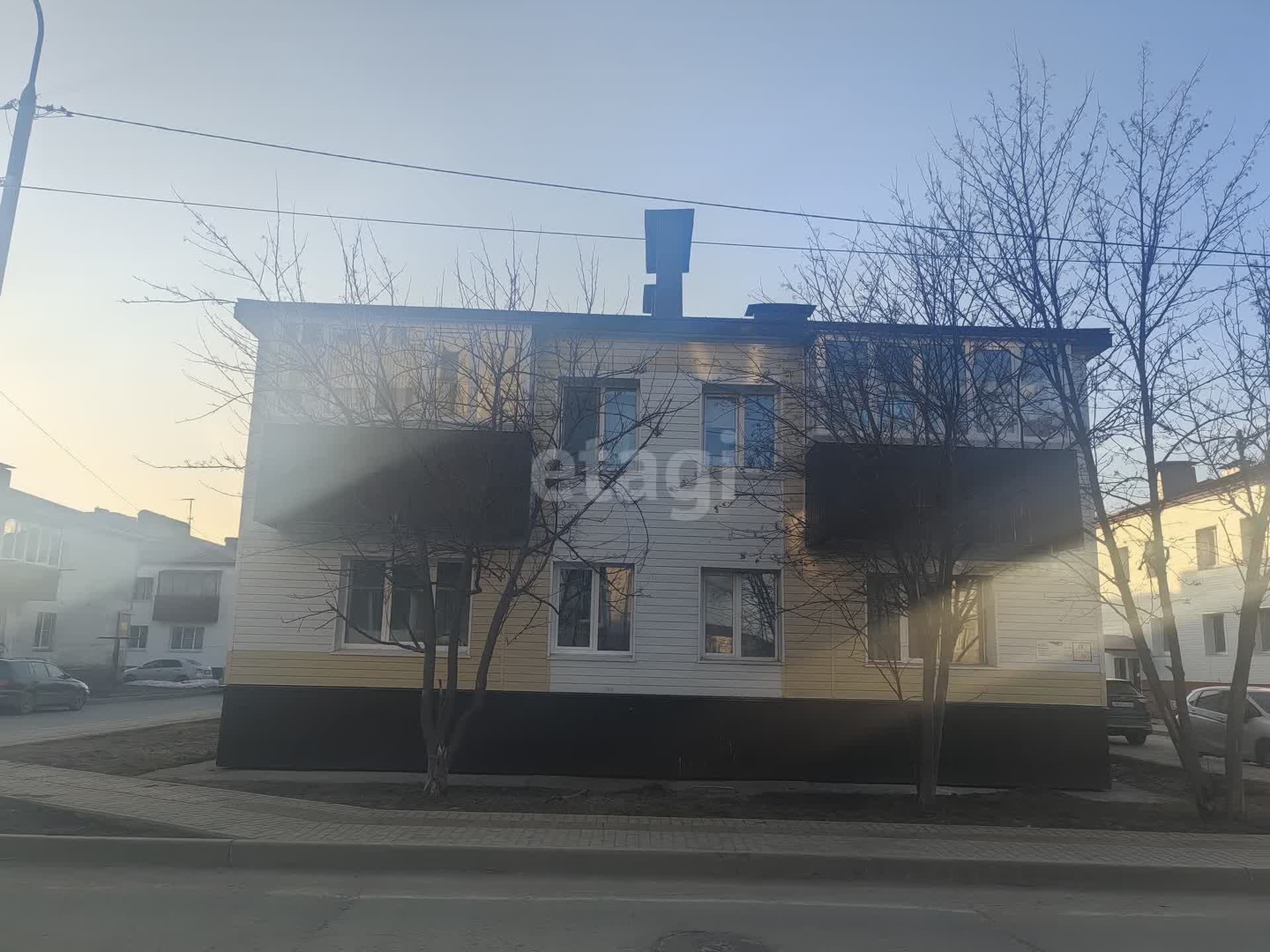 Продажа 4-комнатной квартиры, Южно-Сахалинск, Сахалинская область,  Южно-Сахалинск