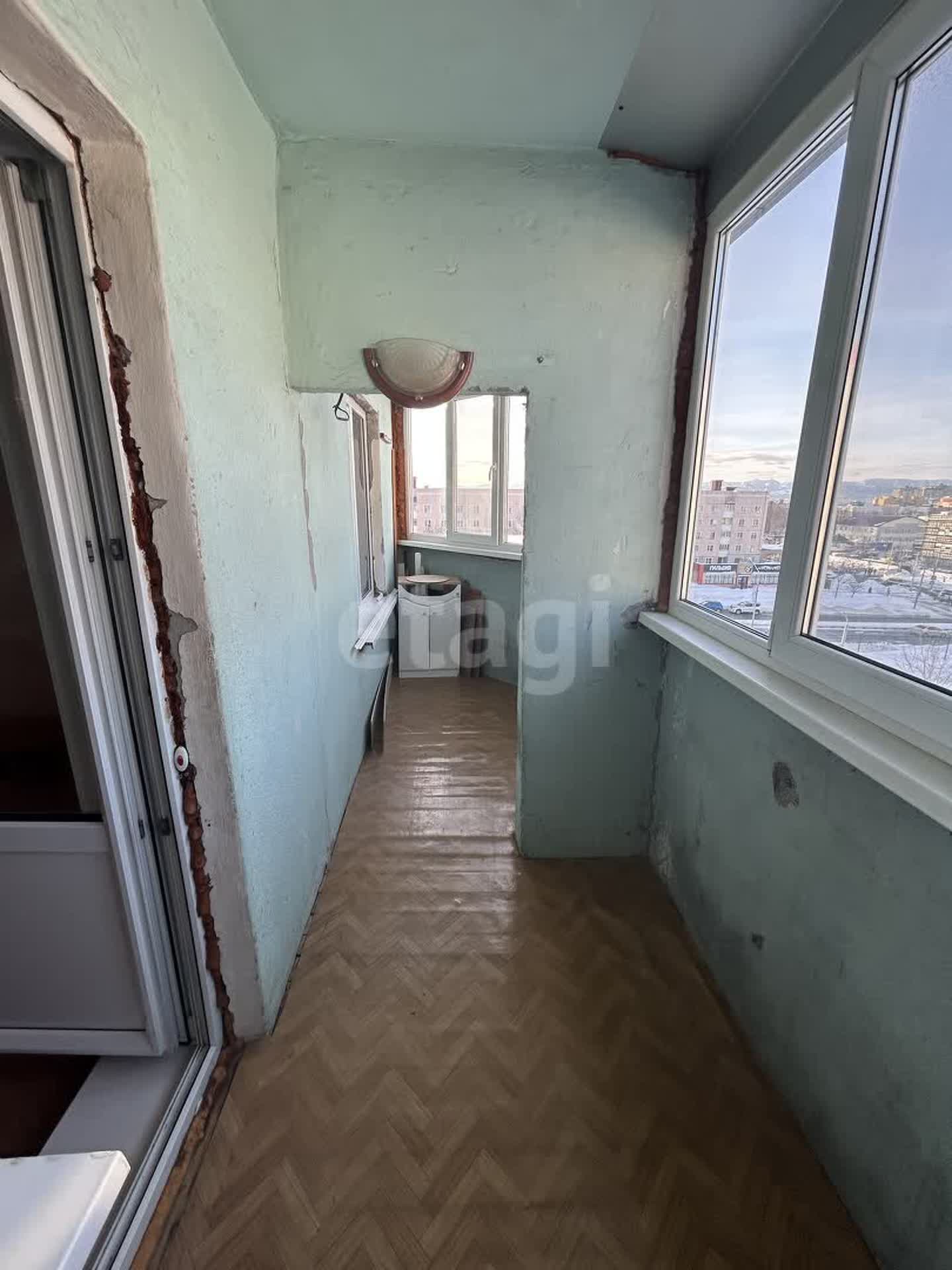 Продажа 3-комнатной квартиры, Южно-Сахалинск, Сахалинская область,  Южно-Сахалинск