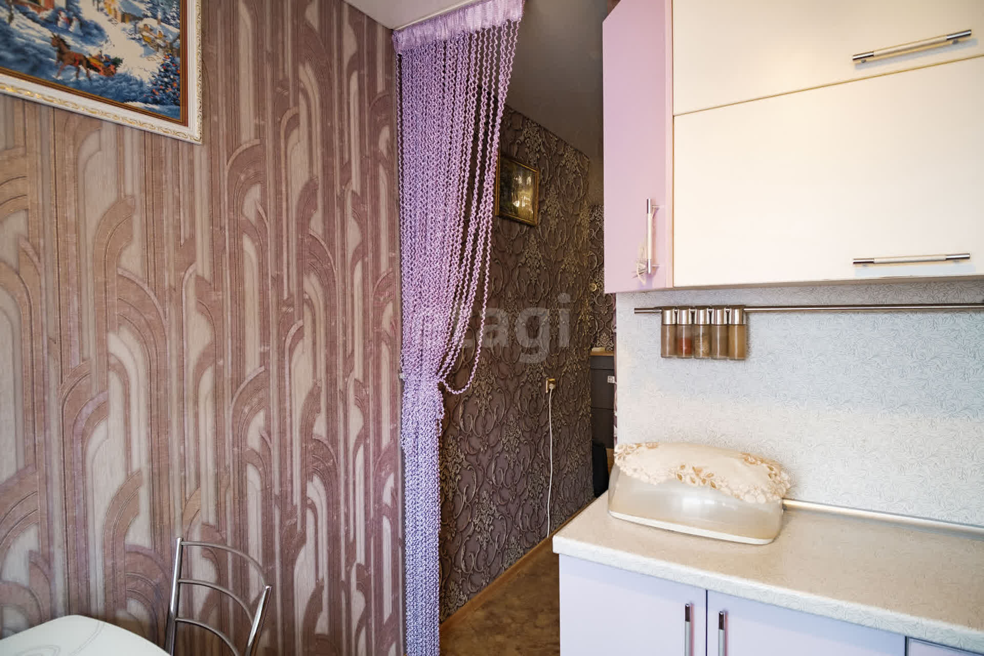 Продажа 2-комнатной квартиры, Комсомольск-на-Амуре, Гамарника,  24