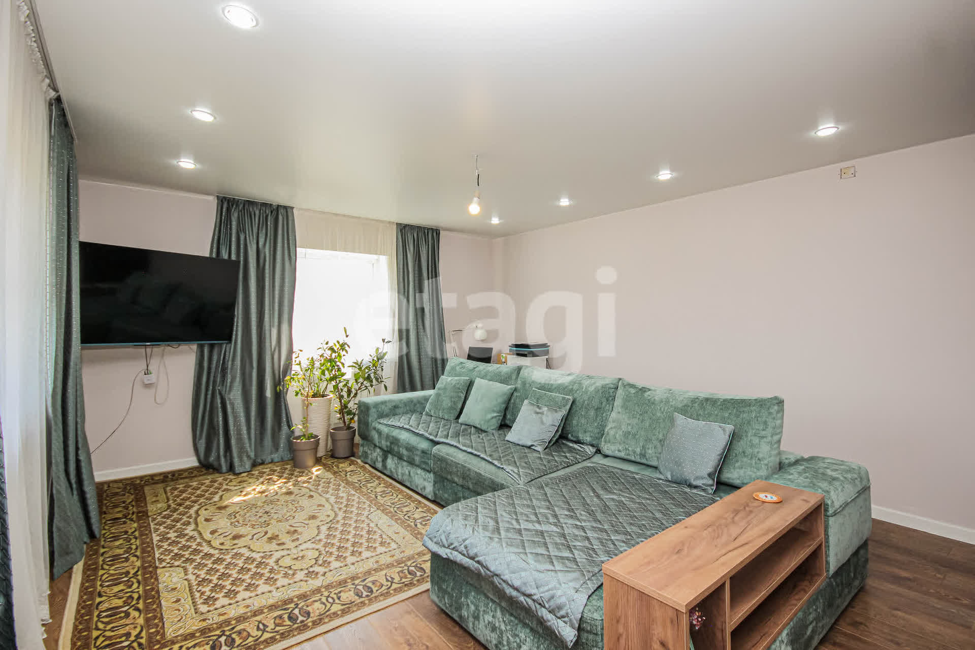 Продажа дома, 229м <sup>2</sup>, 12 сот., Улан-Удэ, Республика Бурятия,  Октябрьский