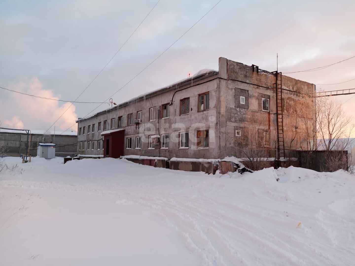 Продажа коммерческой недвижимости, 3780м <sup>2</sup>, Новый Уренгой, Ямало-Ненецкий АО,  Уренгой