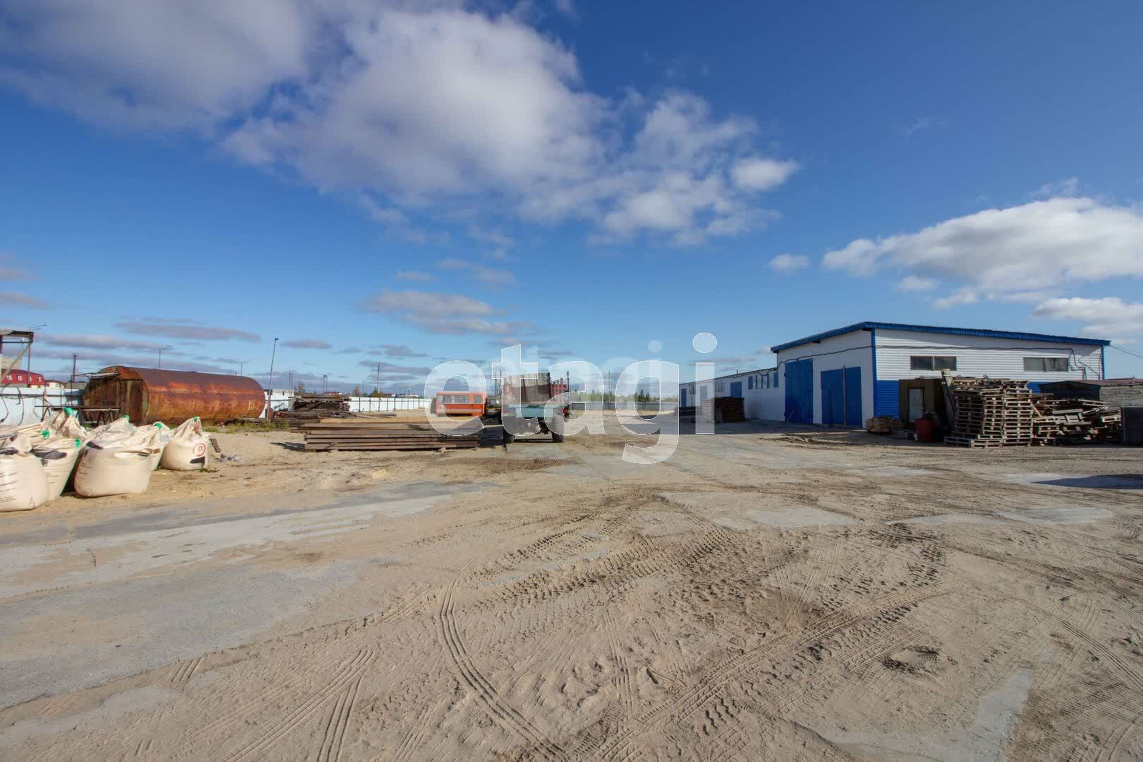 Аренда коммерческой недвижимости, 7454м <sup>2</sup>, Новый Уренгой, Ямало-Ненецкий АО,  Новый Уренгой