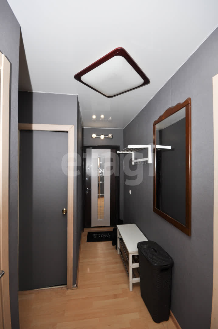 Продажа 2-комнатной квартиры, Южно-Сахалинск, Сахалинская область,  Южно-Сахалинск