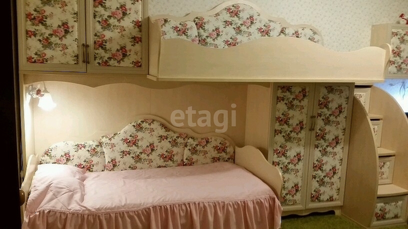 Продажа 3-комнатной квартиры, Южно-Сахалинск, Сахалинская область,  Южно-Сахалинск