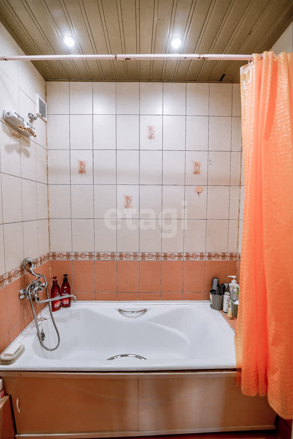 Продажа 2-комнатной квартиры, Южно-Сахалинск, Сахалинская область,  Южно-Сахалинск