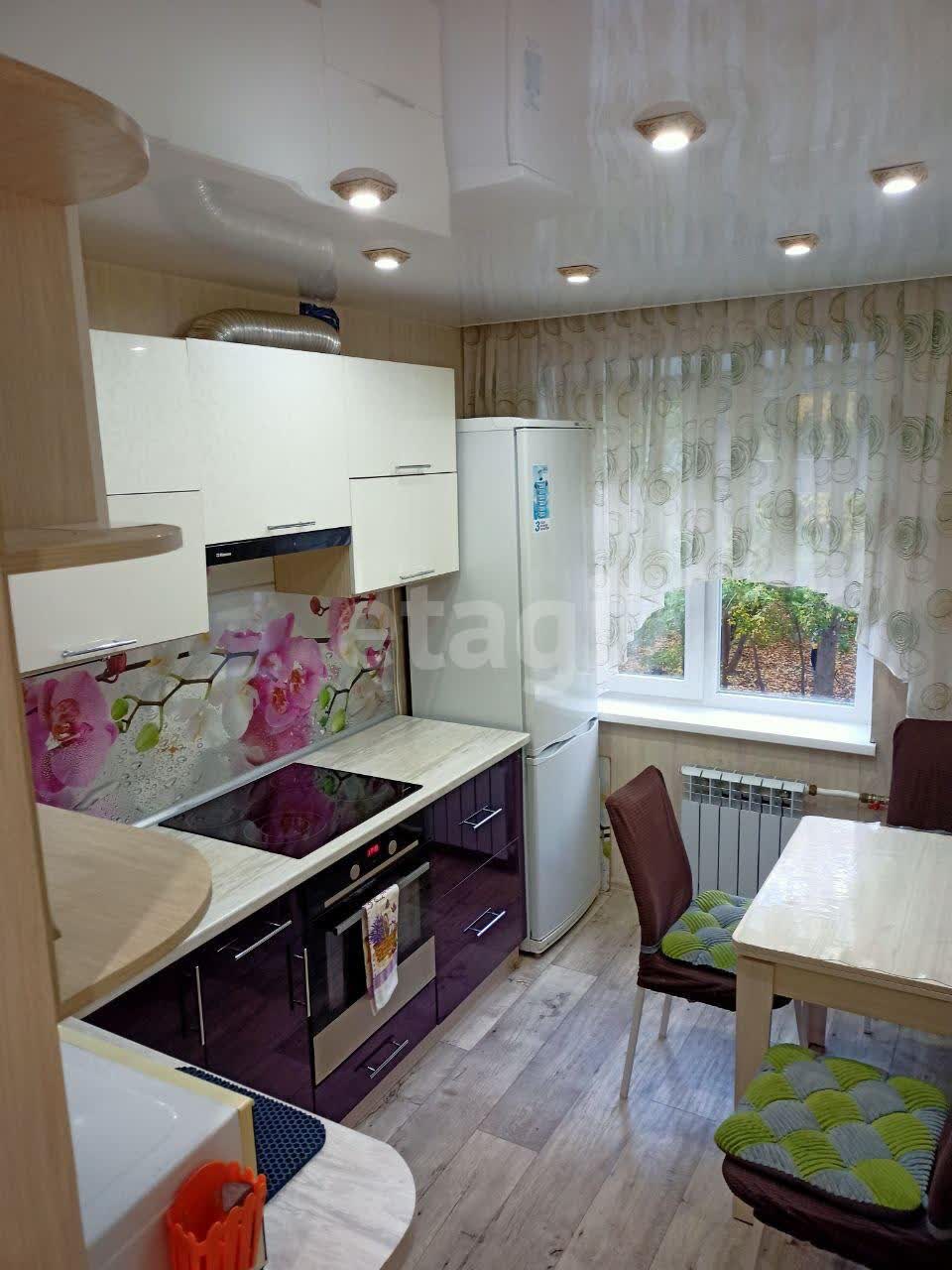 Продажа 3-комнатной квартиры, Комсомольск-на-Амуре, Гамарника,  19 к 4
