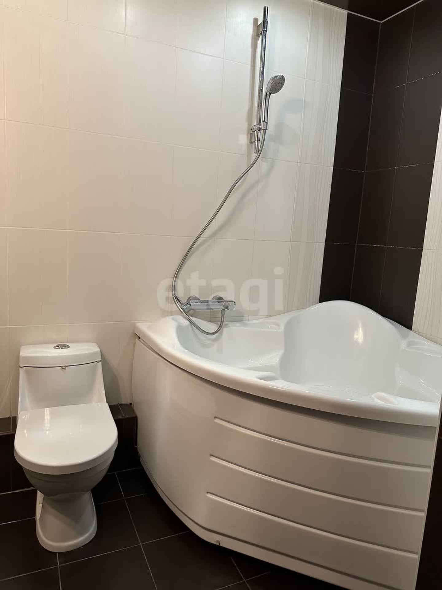 Продажа 2-комнатной квартиры, Южно-Сахалинск, Сахалинская область,  Южно-Сахалинск