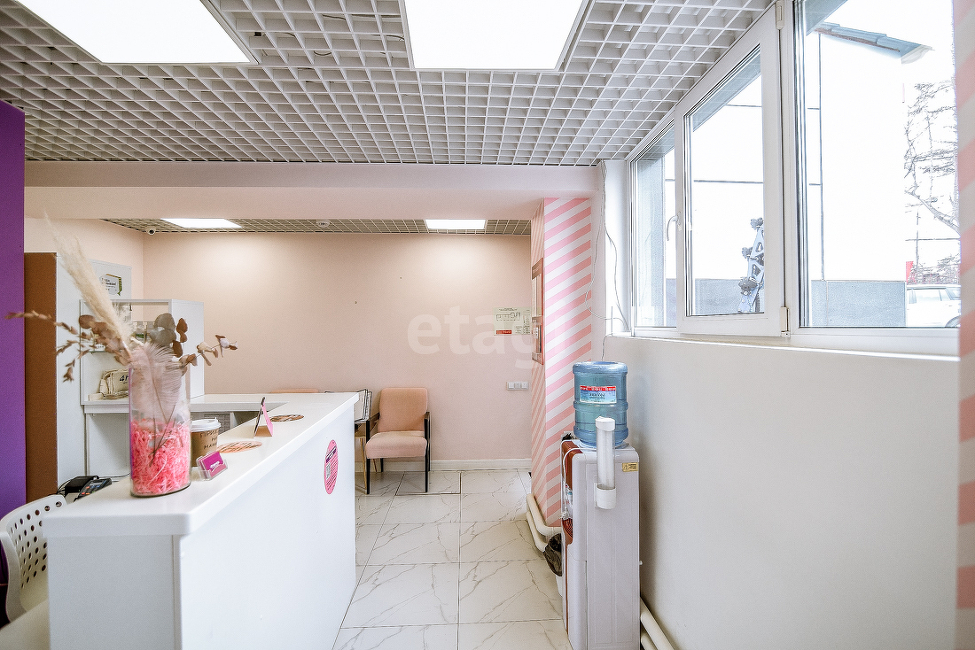 Продажа коммерческой недвижимости, 118м <sup>2</sup>, Южно-Сахалинск, Сахалинская область,  Южно-Сахалинск