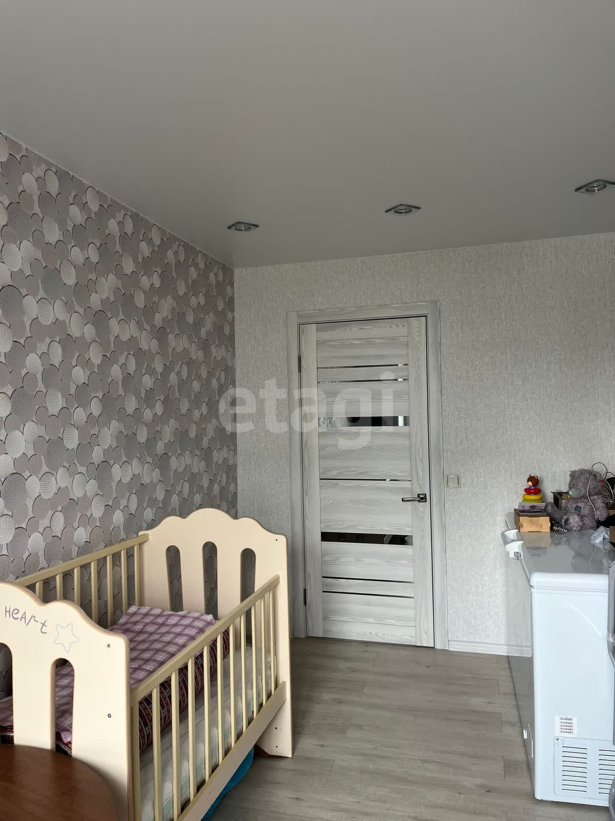 Продажа 2-комнатной квартиры, Южно-Сахалинск, Сахалинская область,  Южно-Сахалинск