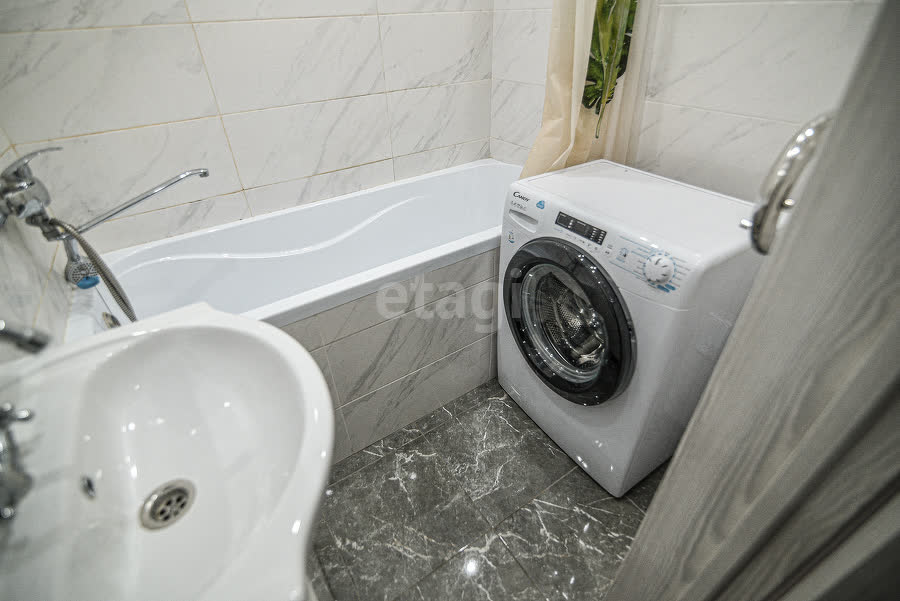 Продажа 3-комнатной квартиры, Южно-Сахалинск, Сахалинская область,  Южно-Сахалинск