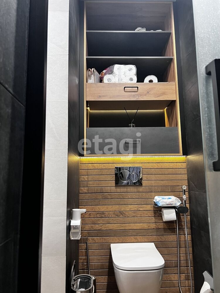 Продажа 2-комнатной квартиры, Южно-Сахалинск, Сахалинская область,  Южно-Сахалинск