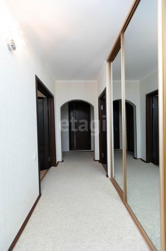 Продажа 4-комнатной квартиры, Южно-Сахалинск, Сахалинская область,  Южно-Сахалинск