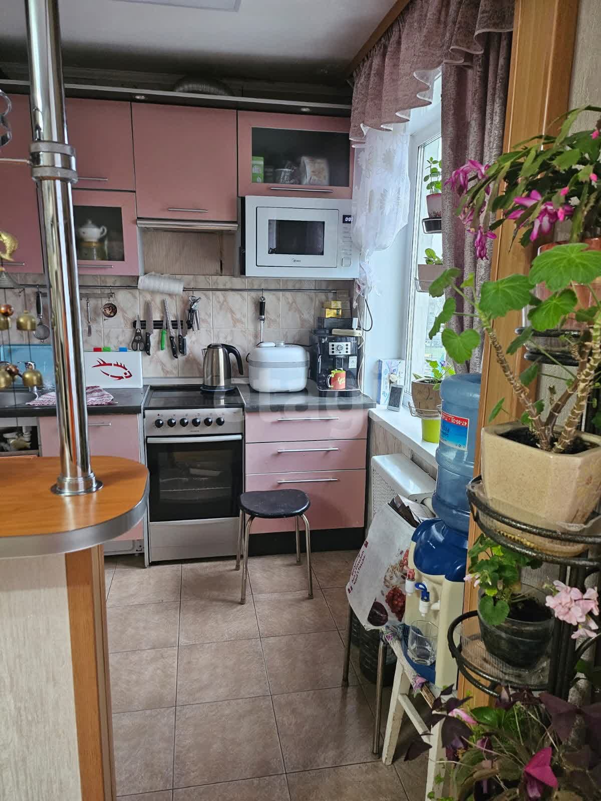 Продажа 3-комнатной квартиры, Южно-Сахалинск, Сахалинская область,  Южно-Сахалинск