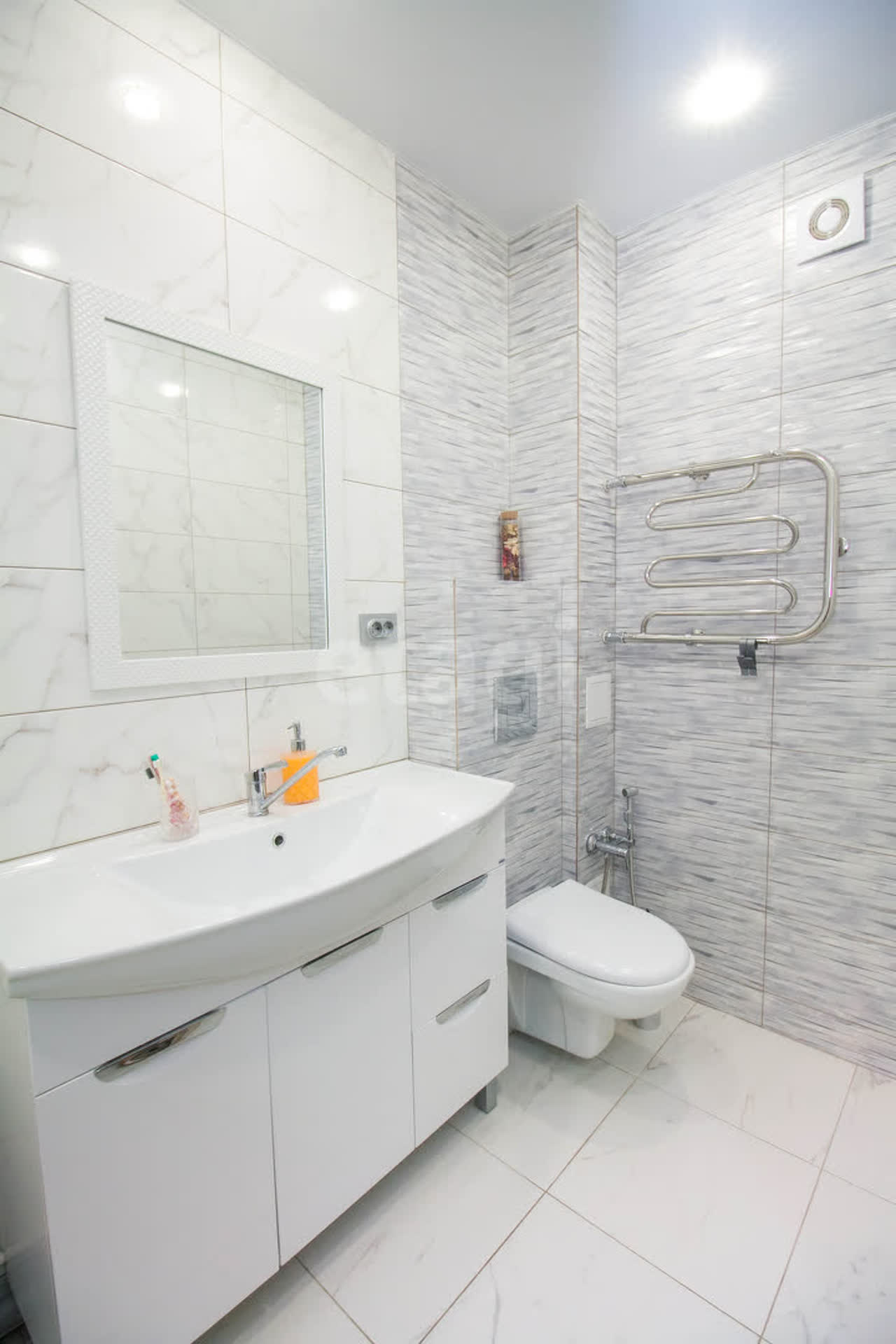 Продажа 3-комнатной квартиры, Южно-Сахалинск, Сахалинская область,  Южно-Сахалинск