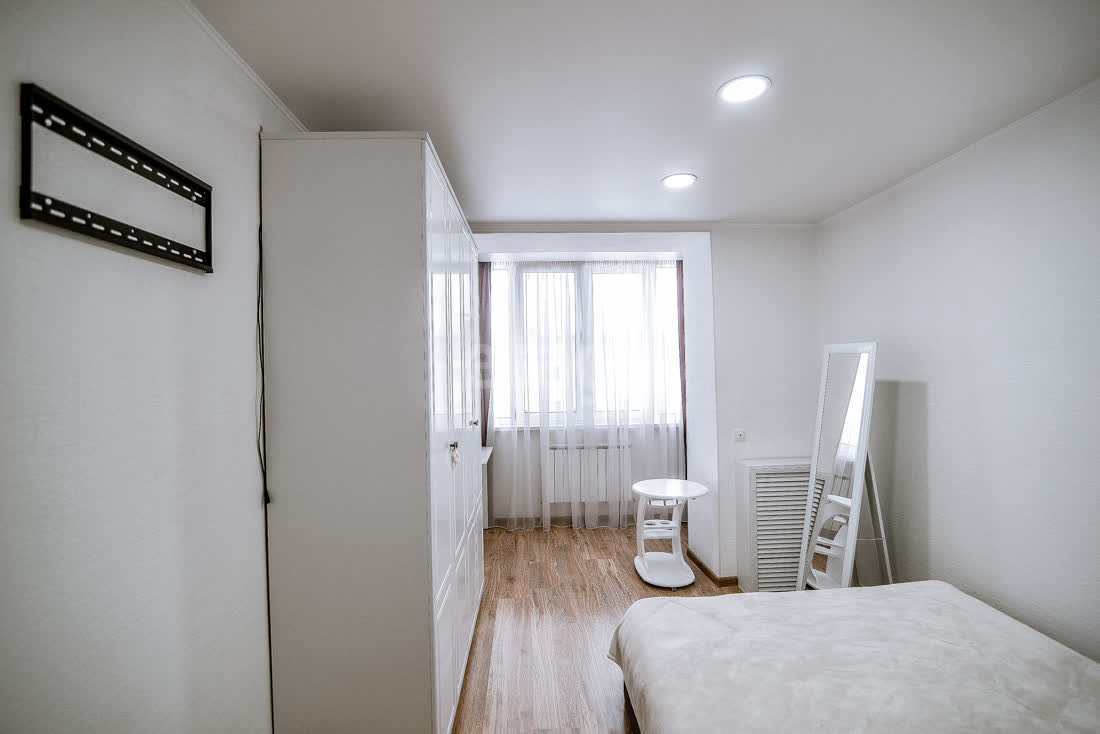 Продажа 2-комнатной квартиры, Южно-Сахалинск, Сахалинская область,  Южно-Сахалинск