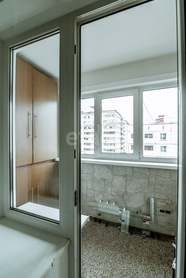 Продажа 4-комнатной квартиры, Южно-Сахалинск, Сахалинская область,  Южно-Сахалинск