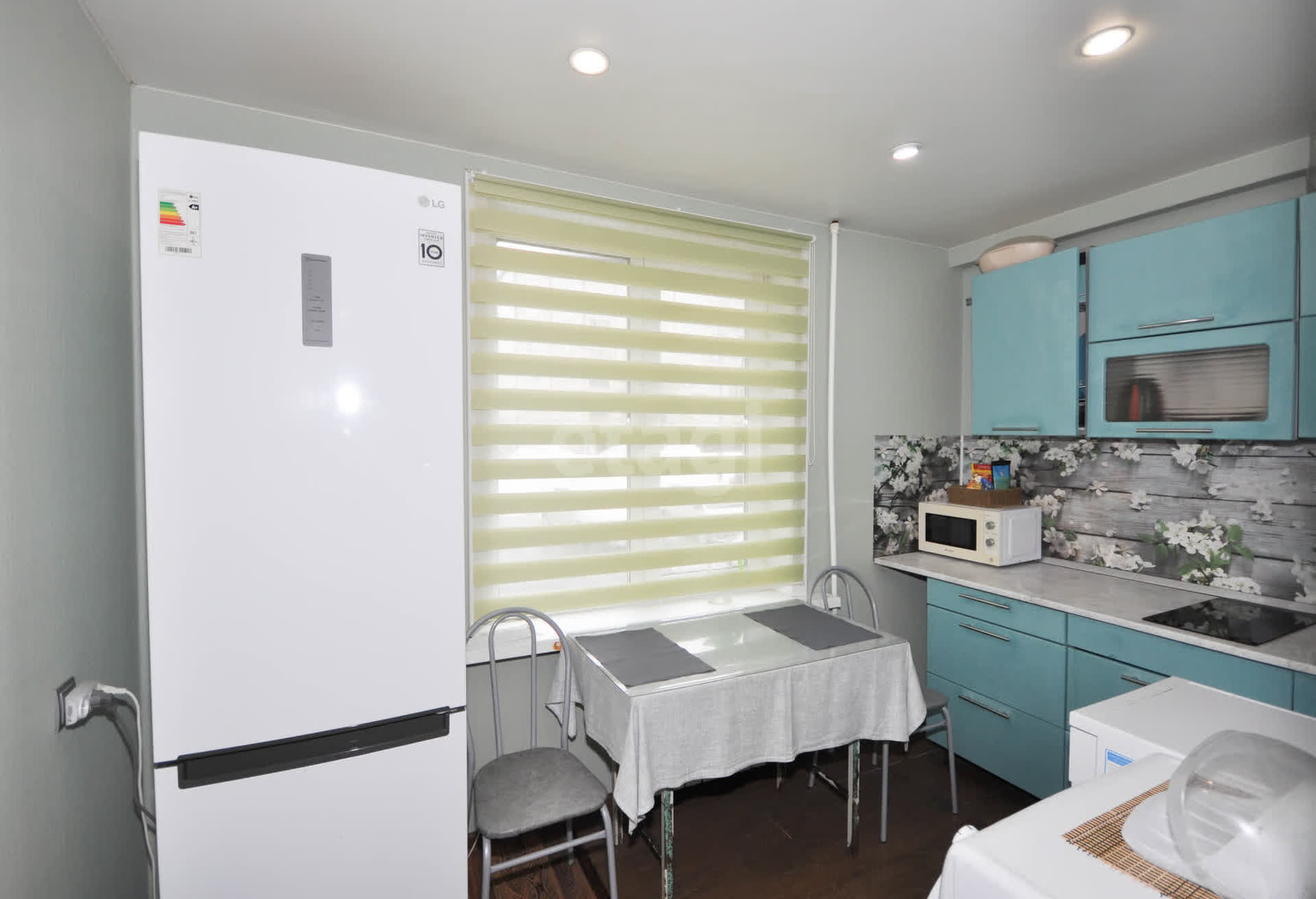 Продажа 2-комнатной квартиры, Южно-Сахалинск, Сахалинская область,  Южно-Сахалинск