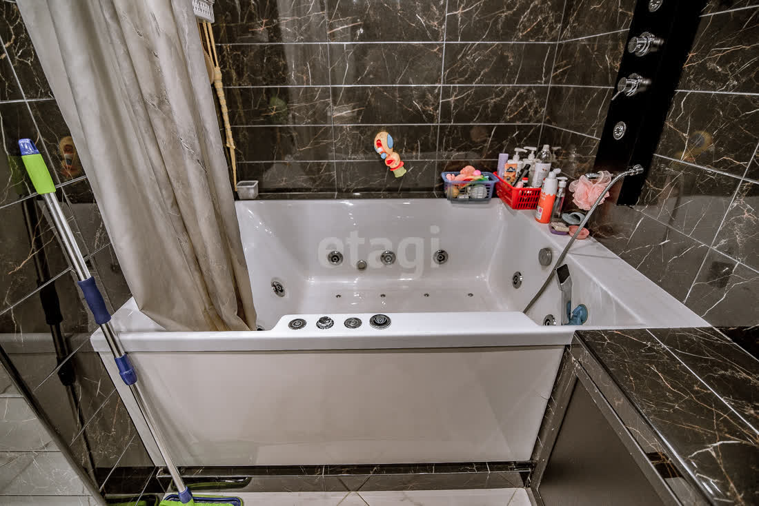 Аренда 5-комнатной квартиры, Южно-Сахалинск, Сахалинская область,  Южно-Сахалинск