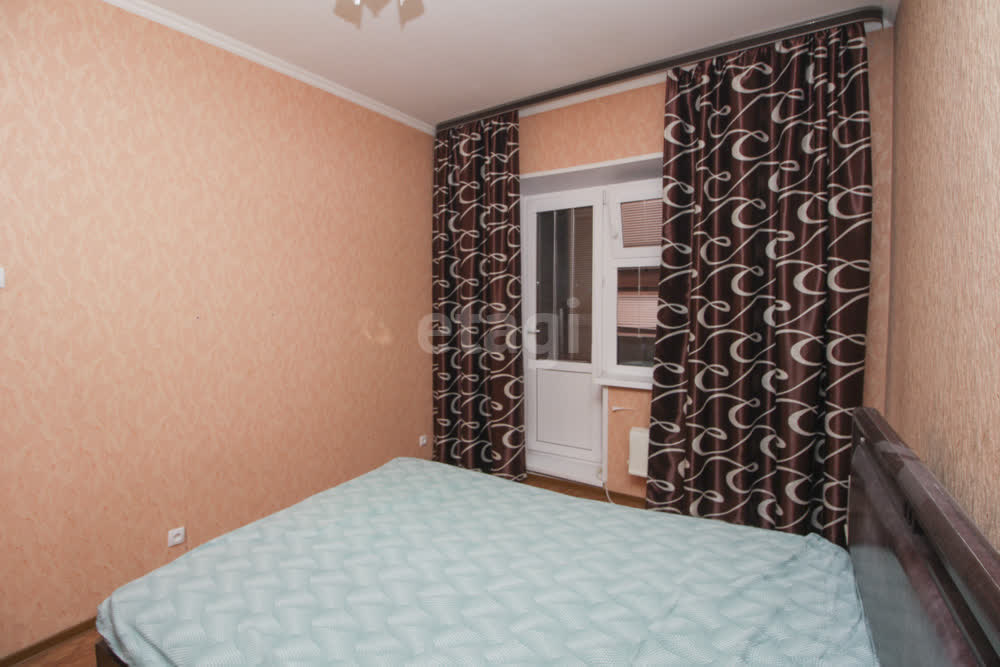 Продажа 4-комнатной квартиры, Нижневартовск, Ханты-Мансийский автономный округ,  посёлок городского типа Излучинск