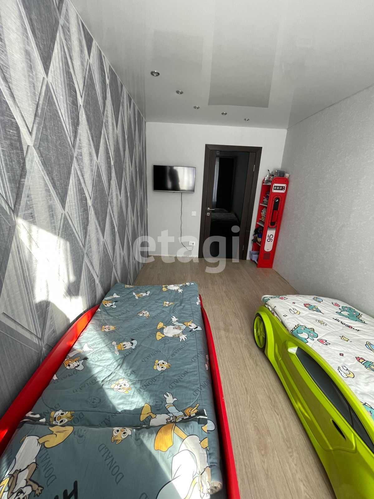 Продажа 3-комнатной квартиры, Южно-Сахалинск, Сахалинская область,  Южно-Сахалинск