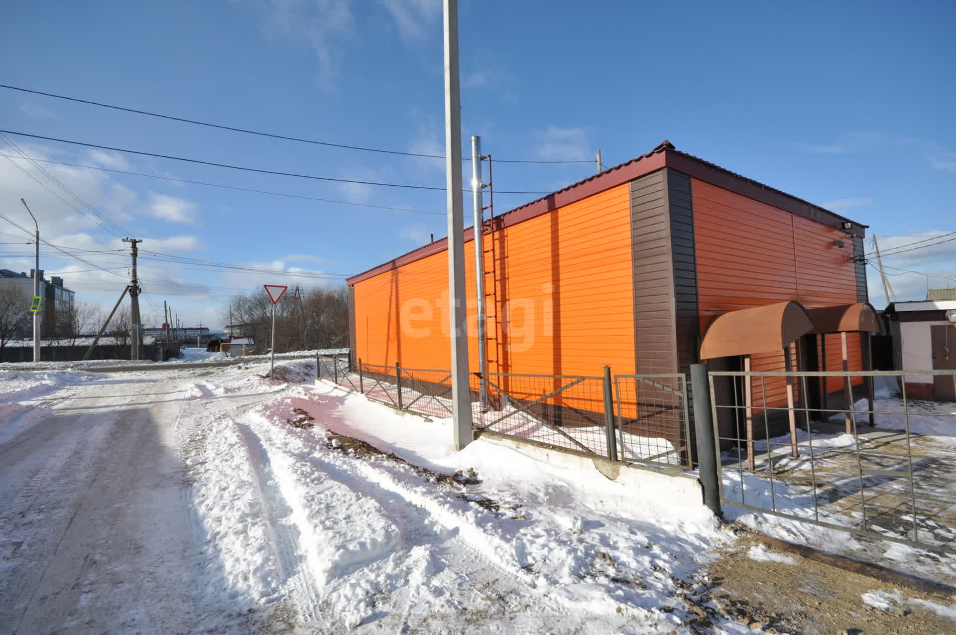 Продажа коммерческой недвижимости, 108м <sup>2</sup>, Южно-Сахалинск, Сахалинская область,  Южно-Сахалинск