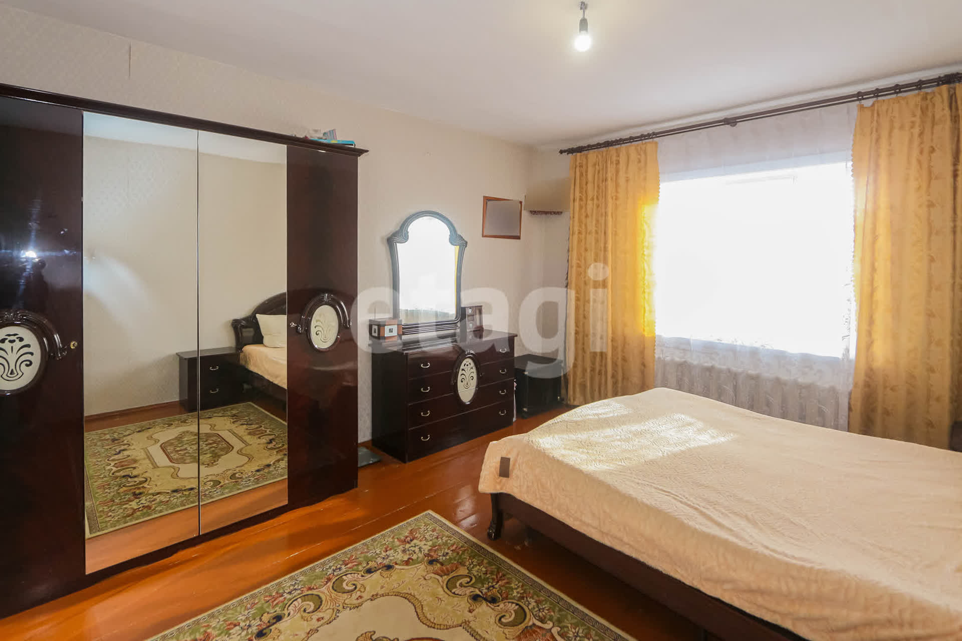 Продажа дома, 245м <sup>2</sup>, 8 сот., Улан-Удэ, Республика Бурятия,  Железнодорожный