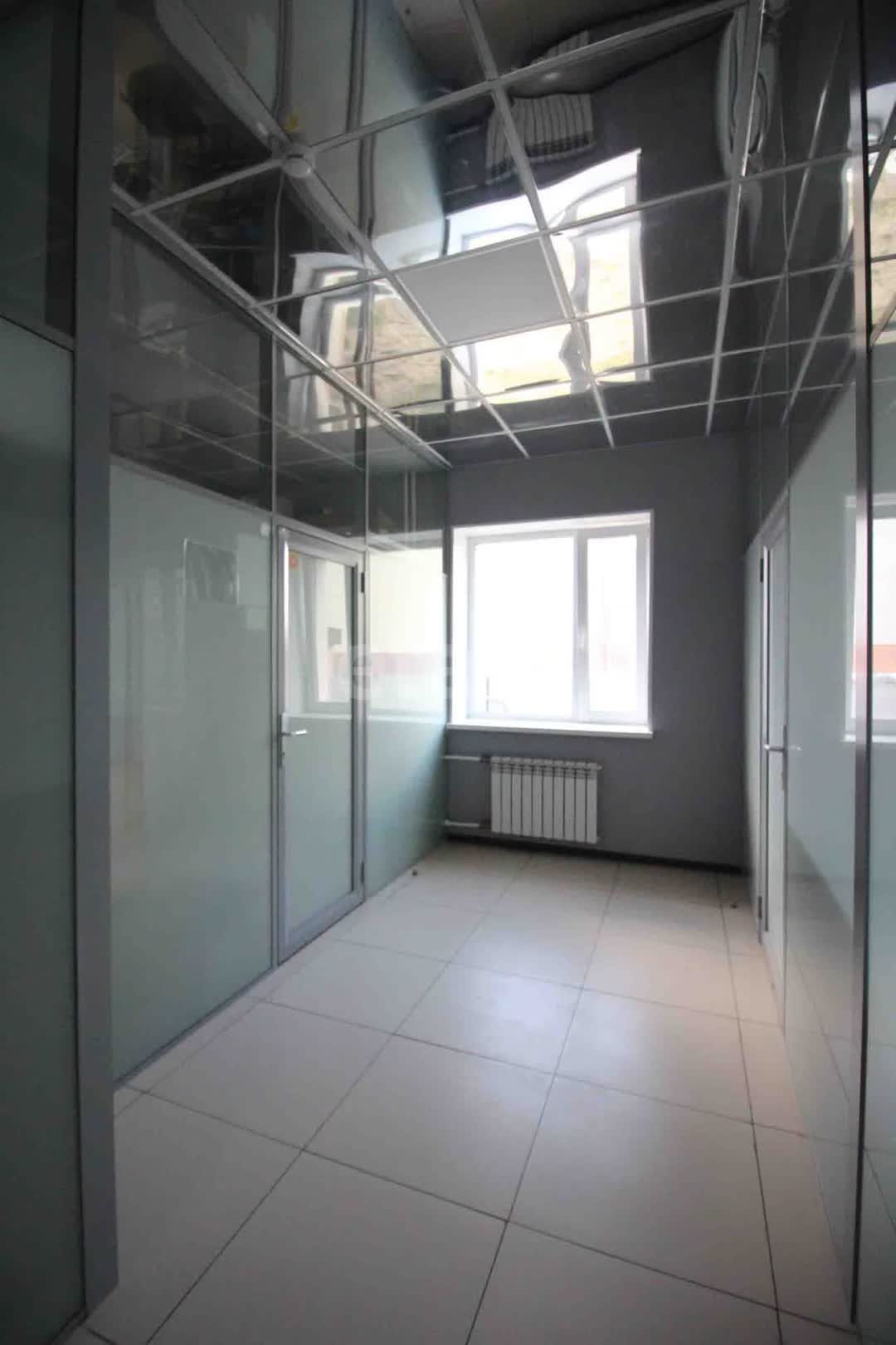 Продажа коммерческой недвижимости, 383м <sup>2</sup>, Новый Уренгой, Ямало-Ненецкий АО,  Новый Уренгой