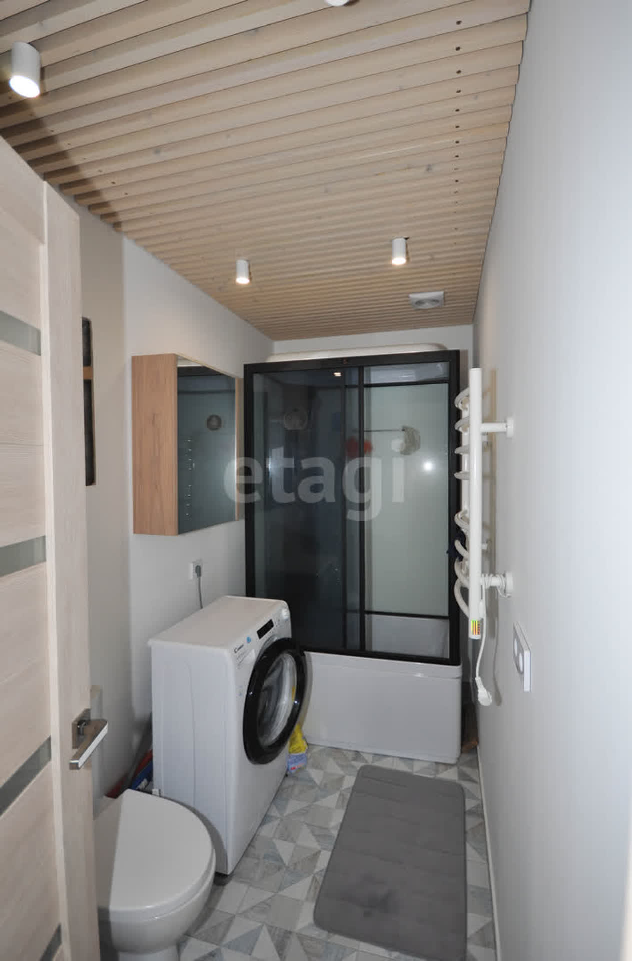 Продажа коммерческой недвижимости, 32м <sup>2</sup>, Южно-Сахалинск, Сахалинская область,  Южно-Сахалинск