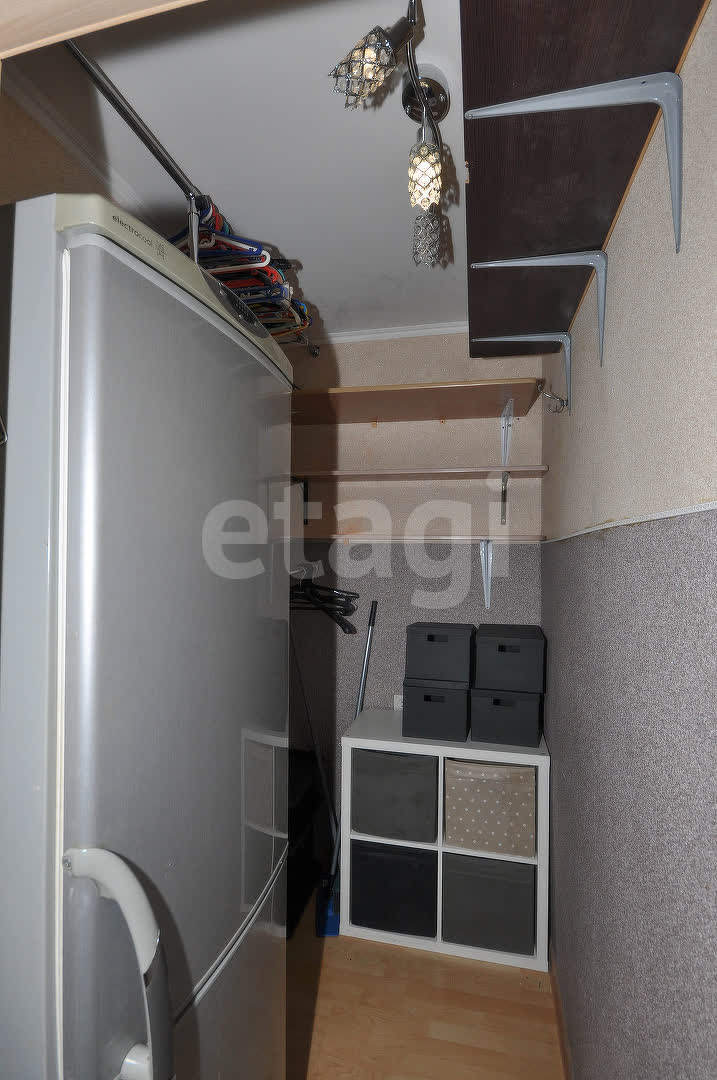 Продажа 2-комнатной квартиры, Южно-Сахалинск, Сахалинская область,  Южно-Сахалинск