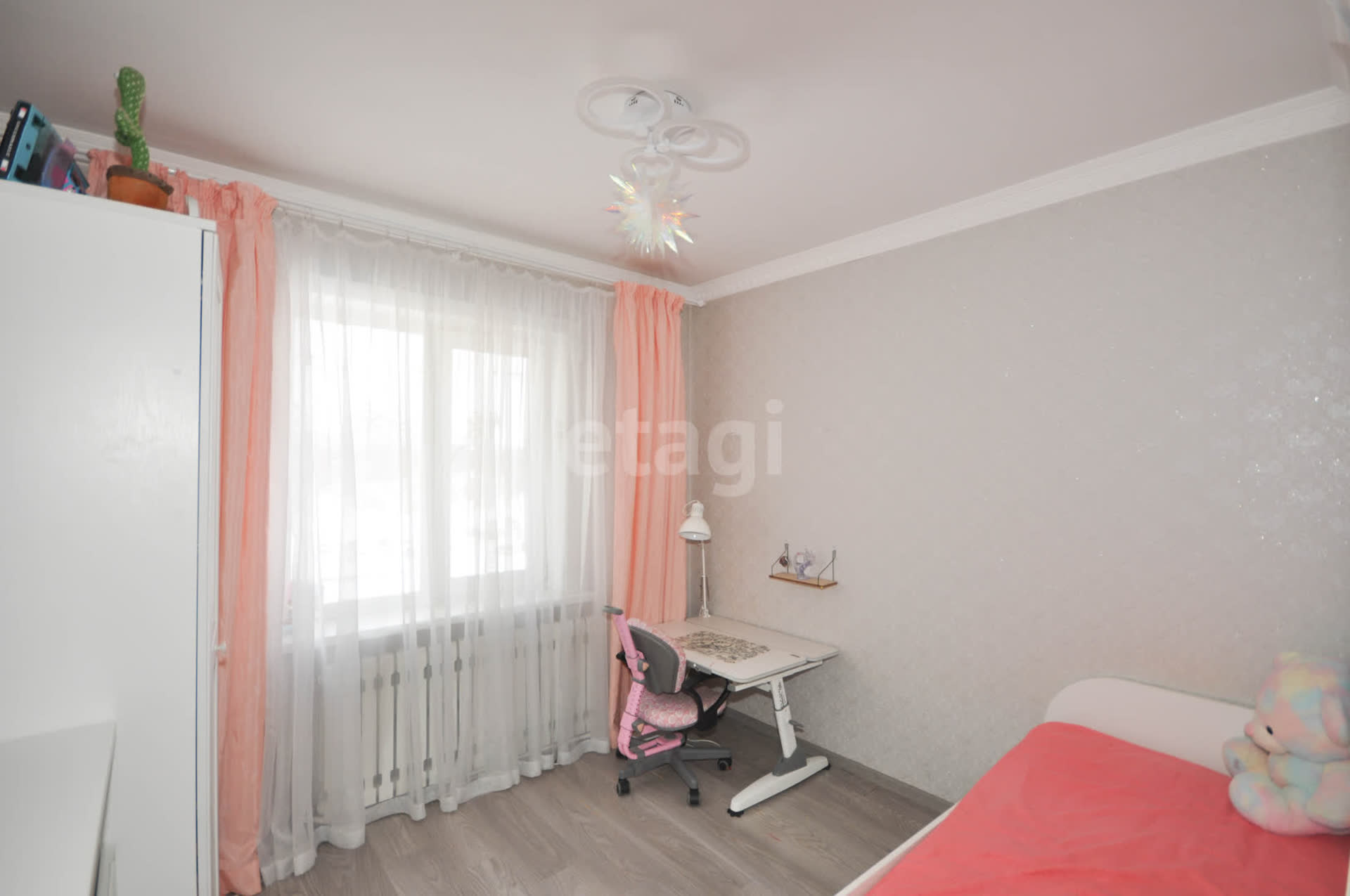 Продажа 4-комнатной квартиры, Южно-Сахалинск, Сахалинская область,  Южно-Сахалинск