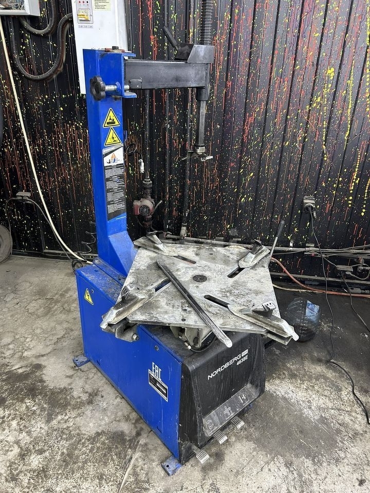 Продажа коммерческой недвижимости, 30м <sup>2</sup>, Новый Уренгой, Ямало-Ненецкий АО,  Новый Уренгой