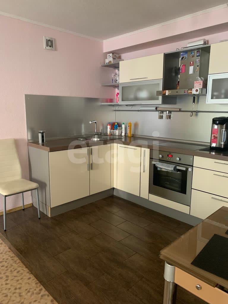 Продажа 2-комнатной квартиры, Южно-Сахалинск, Сахалинская область,  Южно-Сахалинск