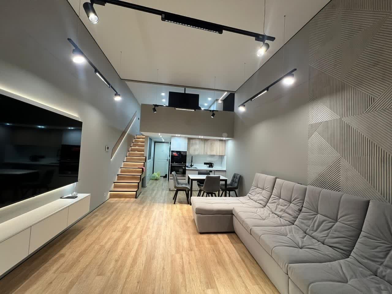 Продажа 2-комнатной квартиры, Южно-Сахалинск, Сахалинская область,  Южно-Сахалинск