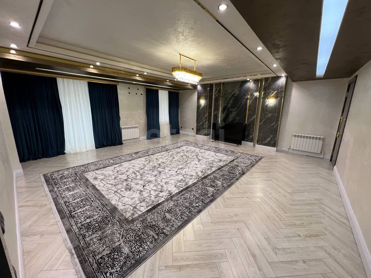 Kvartira 131 m² in Toshkent tumani