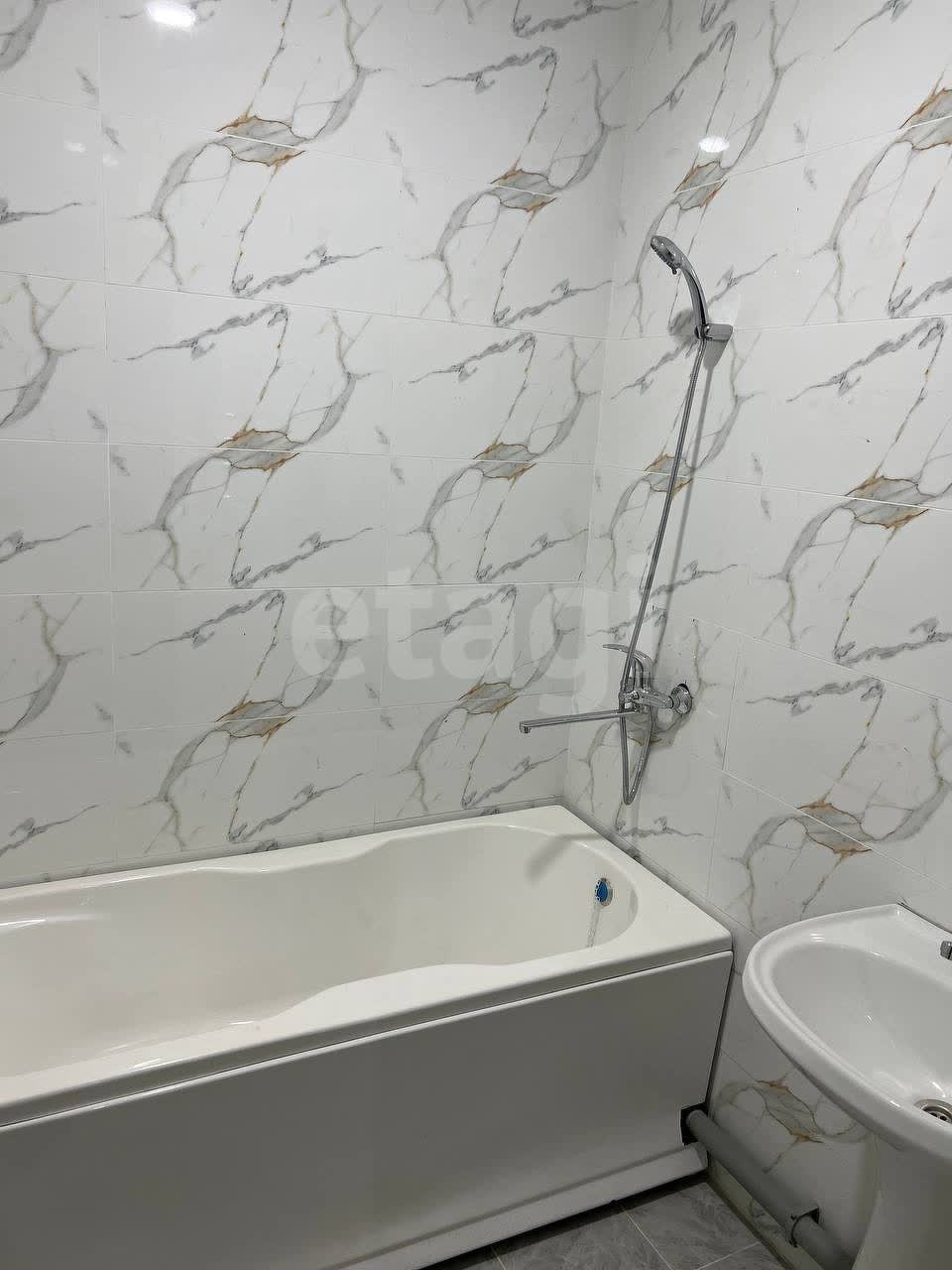 Kvartira 64 m² Toshkentda