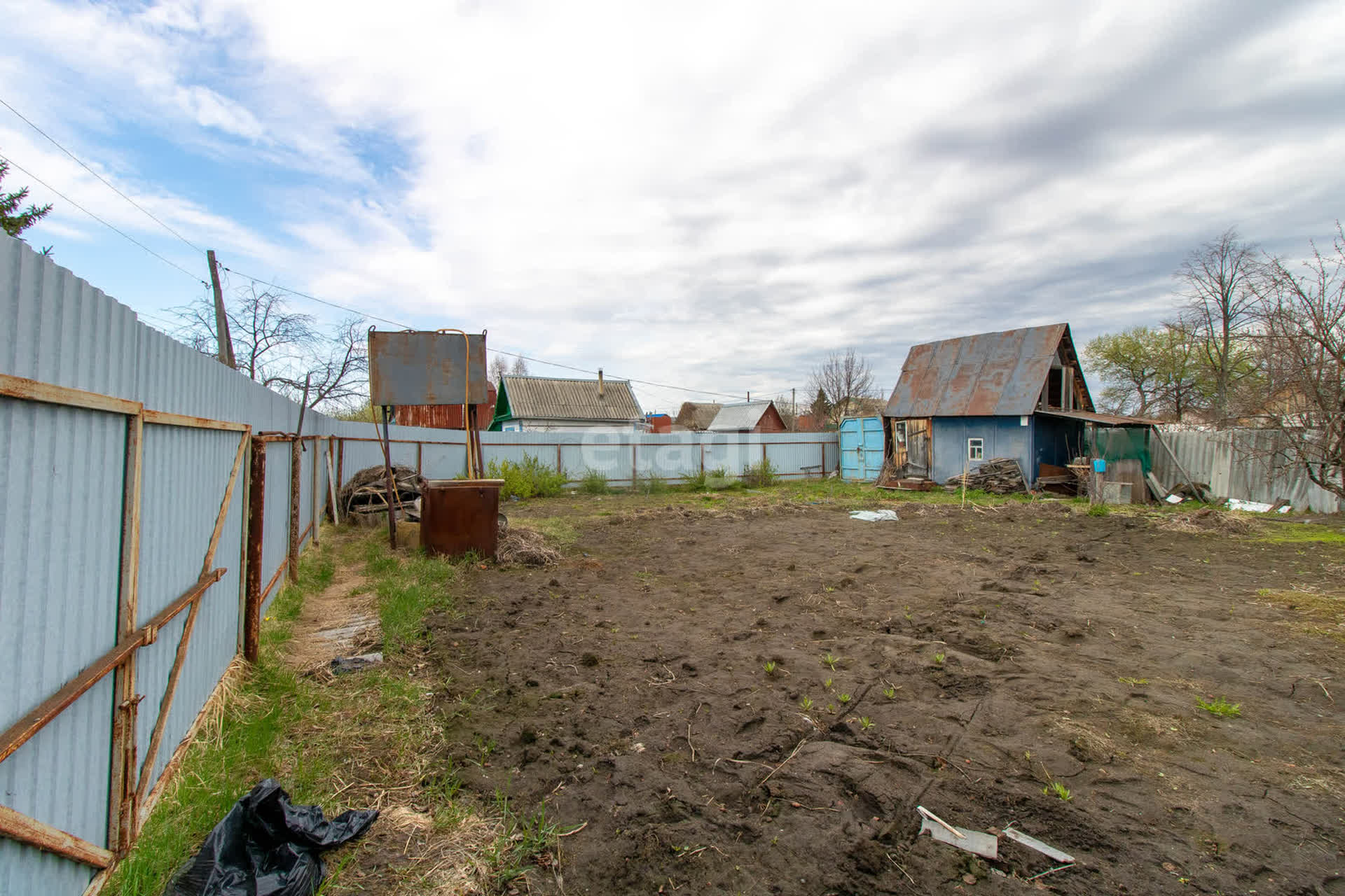 Купить загородную недвижимость в районе Строитель-3 садовое общество в  Тюмени, продажа недорого