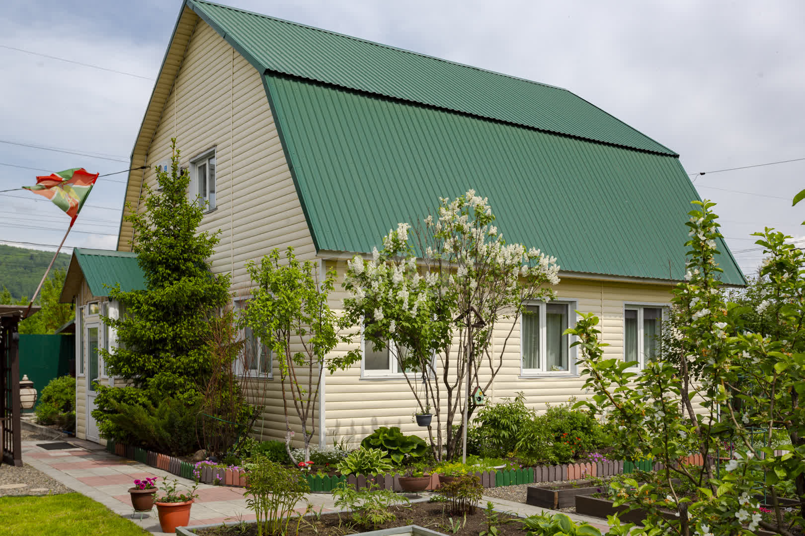 Купить загородную недвижимость в Междуреченске: 🏡 агентство по продаже,  каталог