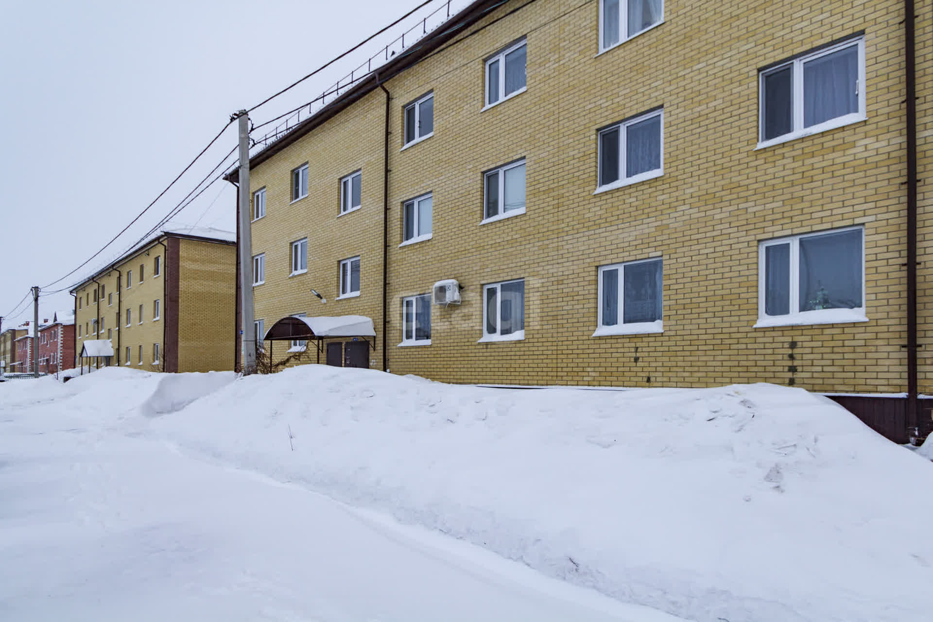 Купить квартиру в районе Поле Чудес в Ялуторовске, 🏢 продажа вторички,  цены на квартиры